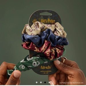 KITSCH x HARRY POTTER SATIN HAIR SCRUNCHIES